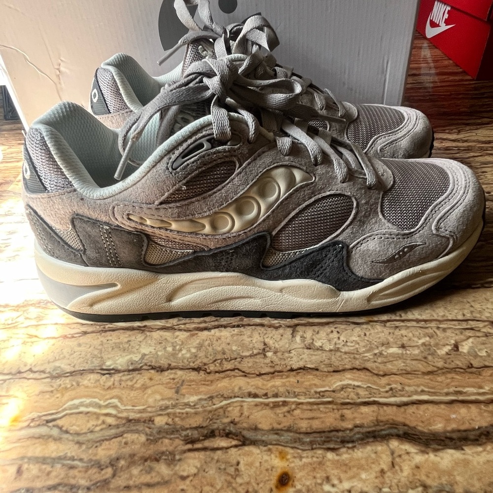 Saucony Grid Shadow 2 Mesh Sneakers